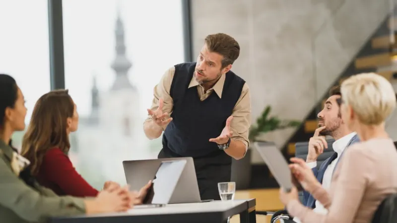 CRM Nedir? B2B Satışta Müşteri Yönetimi
