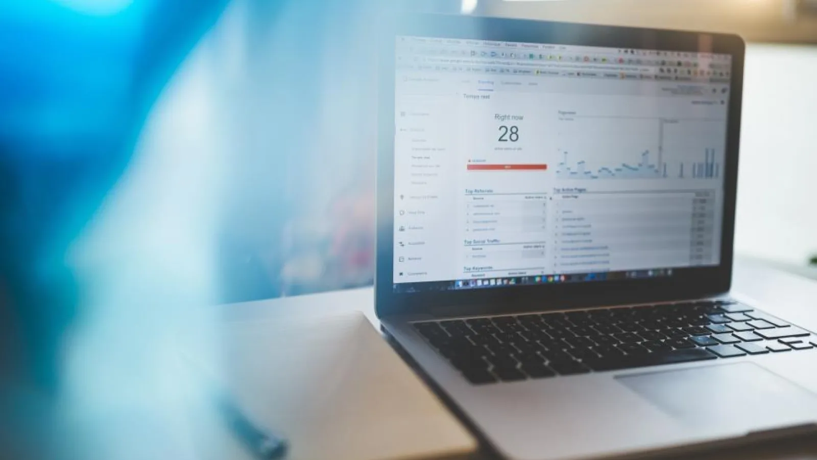 Excel'den İş Yazılımına Geçiş: Neden ve Nasıl?